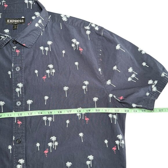 Express Men’s Short Sleeve Button Down Hawaiian Shirt Blue W/ Flamingos Size XL - Picture 4 of 6